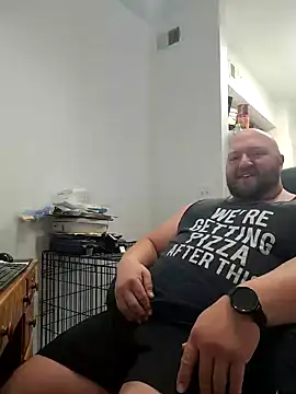 Snapshot of Strong_Bear89 chatting on December 17, 6:09 pm Strong Bear89 online show from December 17, 6:09 pm