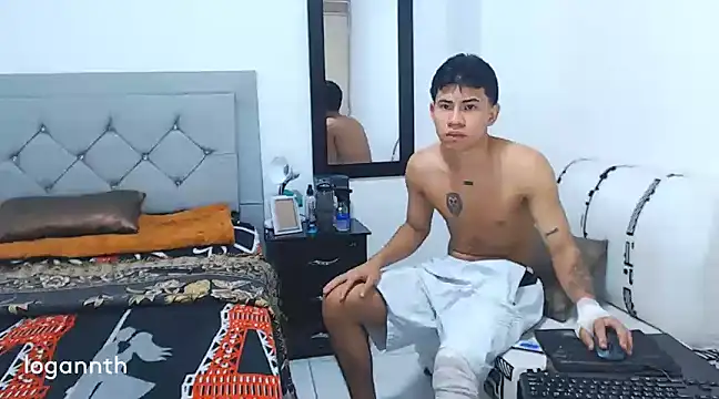 logannth online show from December 11, 6:59 pm