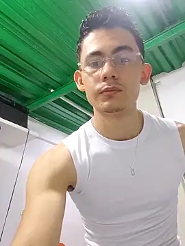 alexispaez457062 online show from September 21, 2:33 am