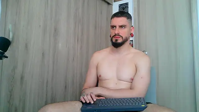 Aaron kwok28 online show from September 30, 9:51 pm