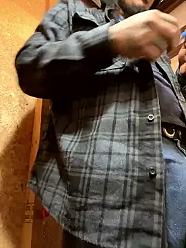 Snapshot of yomanfriend chatting on December 2, 2:17 pm yomanfriend online show from December 2, 2:17 pm