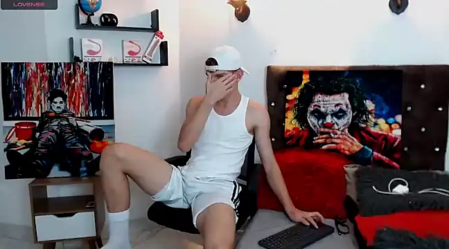 flowers18 online show from February 26, 10:18 pm