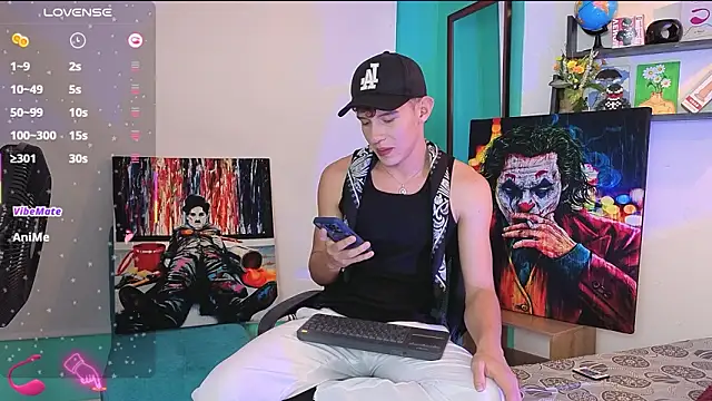 flowers18 online show from February 2, 11:13 pm