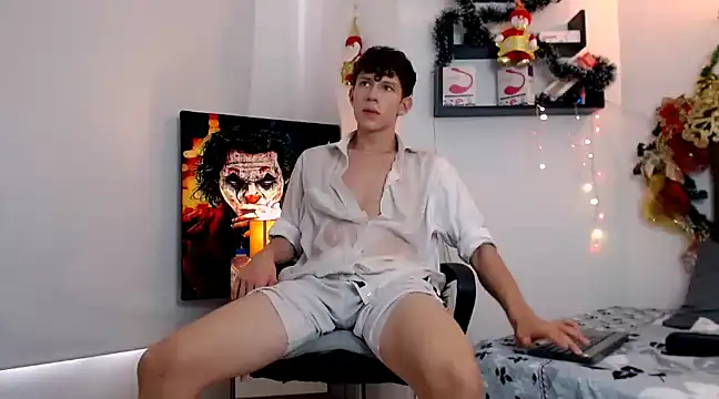 flowers18 online show from December 17, 7:26 pm