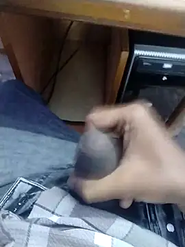 Tamilandteluguboy14 online show from January 19, 10:50 am