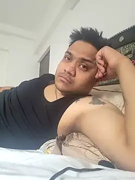 Rhythm Rhyme online show from December 16, 3:30 am