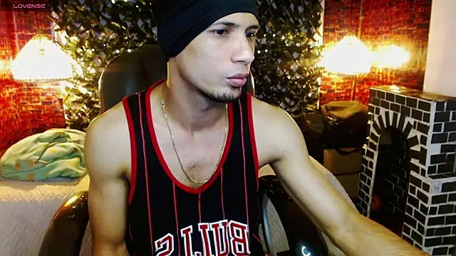 SonicJ25 online show from December 7, 3:58 am