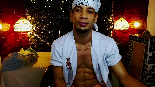 SonicJ25 online show from December 19, 3:40 am