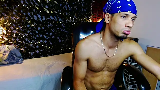 SonicJ25 online show from December 20, 3:58 am