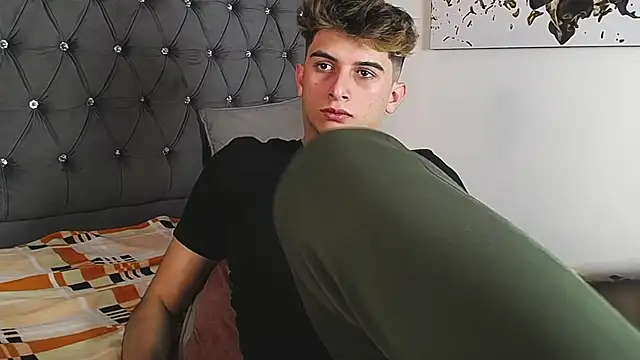 Snapshot of MrWilliseo chatting on October 15, 8:16 pm MrWilliseo online show from October 15, 8:16 pm