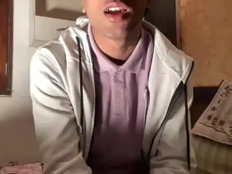 yourhero3466 online show from December 21, 4:03 pm