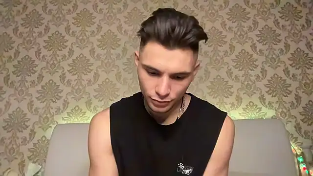 denlover1 online show from March 15, 1:29 pm