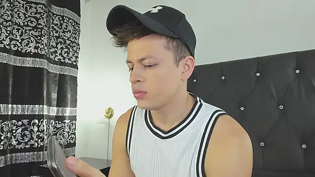 Angel Cuervo online show from January 4, 12:49 pm