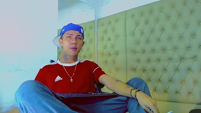 HannibalLester online show from December 24, 5:05 am