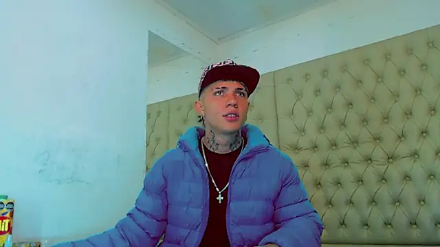 HannibalLester online show from December 25, 1:20 am