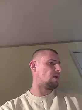 Regularfucker28 online show from March 17, 5:10 am