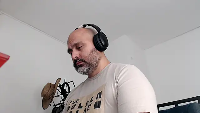 Gabriel Harmant online show from January 7, 5:01 am