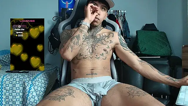 Nickhot0609 online show from March 20, 9:13 am