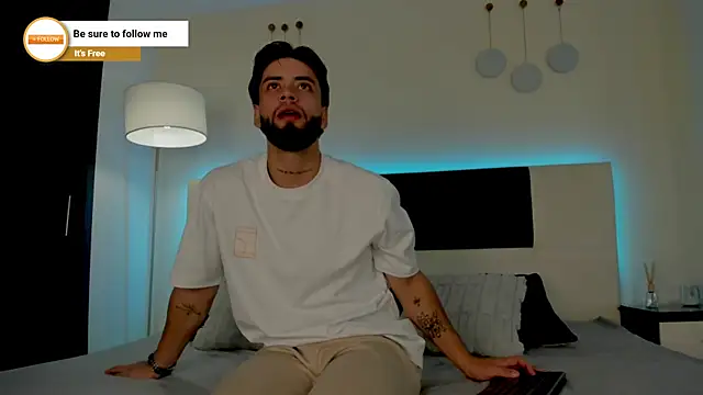 MattDevon online show from December 20, 4:52 am