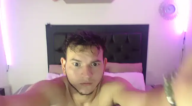 Snapshot of Latin_Boy24 chatting on March 14, 6:29 pm Latin Boy24 online show from March 14, 6:29 pm