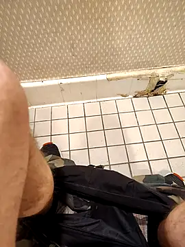 LoadedInstance4 online show from January 12, 9:30 pm