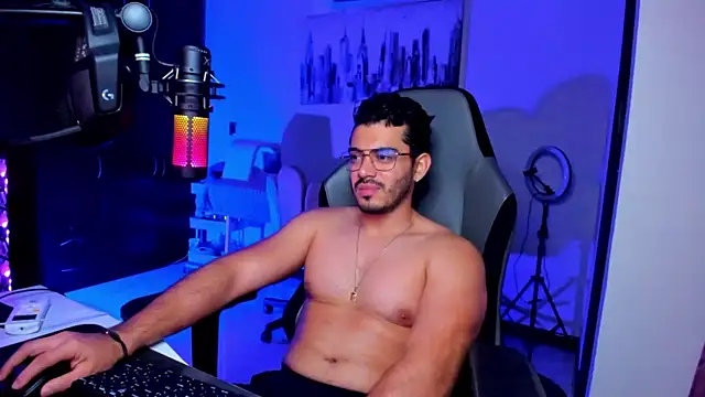 BrunoD31 online show from April 9, 6:19 am