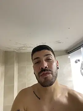 Guyinthemountain online show from September 27, 1:03 am