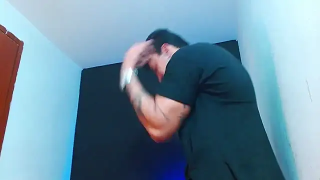 JUSTIN FULLER1 online show from March 9, 2:05 am