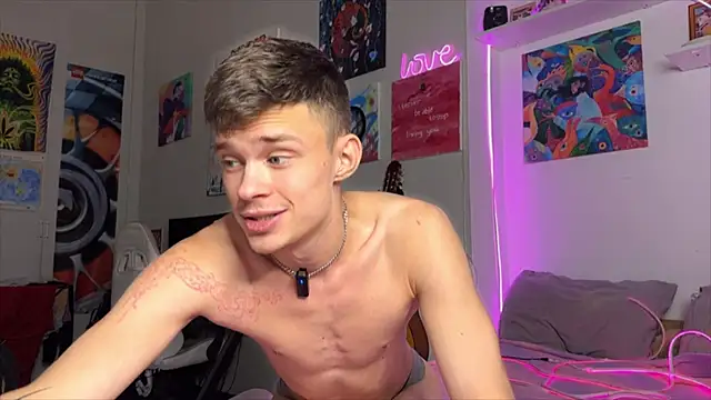 Snapshot of hornyadamsex chatting on October 28, 2:08 pm hornyadamsex online show from October 28, 2:08 pm