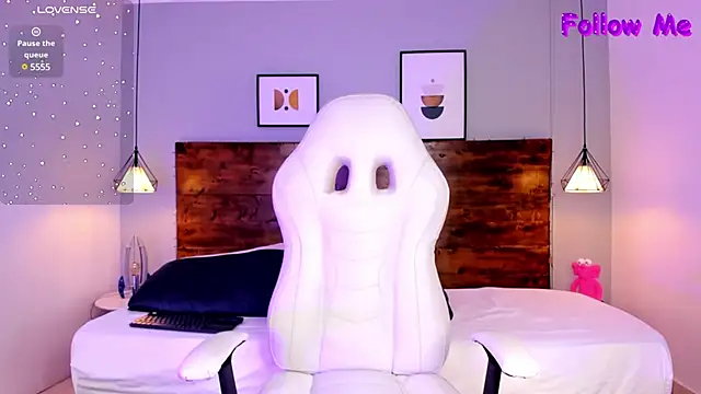 Snapshot of ander_deimond_ chatting on February 7, 1:43 pm ander deimond  online show from February 7, 1:43 pm