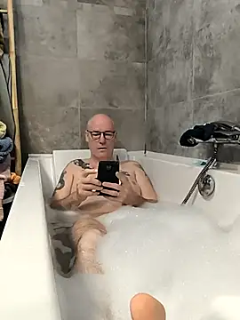 bogland33 online show from March 14, 1:07 pm