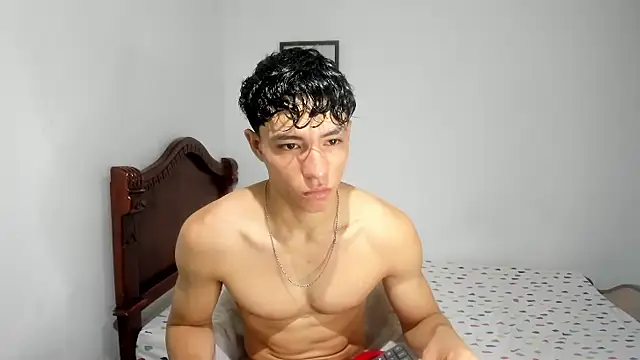 Snapshot of enzo_sloran chatting on October 21, 1:36 pm enzo sloran online show from October 21, 1:36 pm