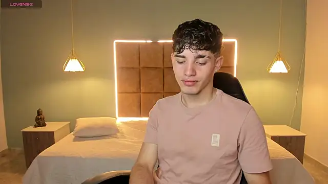 AlejooTwink online show from June 1, 7:41 am