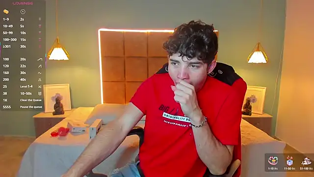 AlejooTwink online show from October 10, 4:17 am