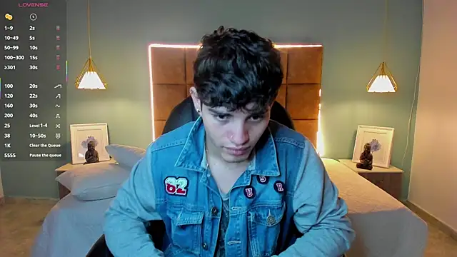 AlejooTwink online show from October 7, 2:59 am