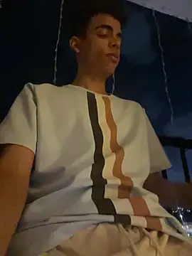 Leo bunny hot online show from December 20, 11:47 pm