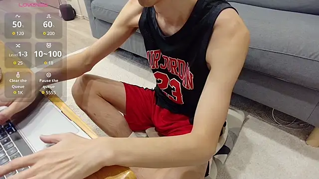 Snapshot of kimkim123123 chatting on February 17, 12:27 pm kimkim123123 online show from February 17, 12:27 pm