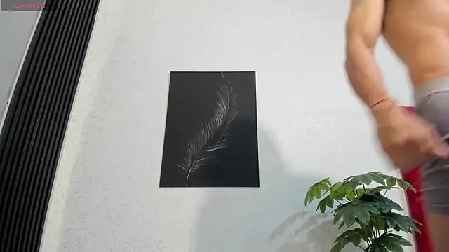 Snapshot of Cristopher23_ chatting on February 20, 8:14 pm Cristopher23  online show from February 20, 8:14 pm