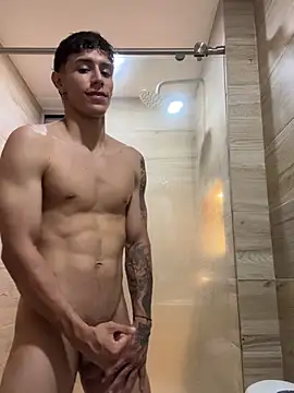 Snapshot of Cristopher23_ chatting on February 14, 6:12 am Cristopher23  online show from February 14, 6:12 am