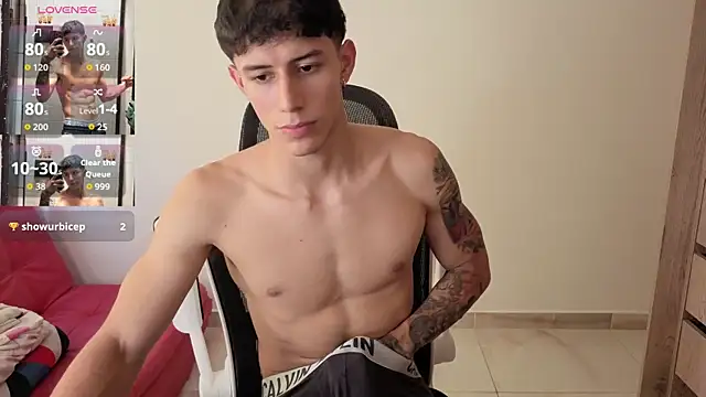 Cristopher23  online show from December 4, 8:49 pm