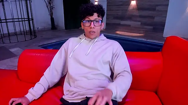 AkazaBoy  online show from September 11, 4:33 am