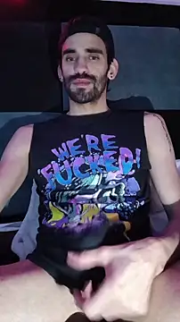 johngil0995 online show from January 7, 3:44 am