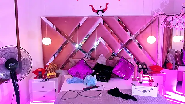 georgie latin99 online show from November 15, 3:47 pm