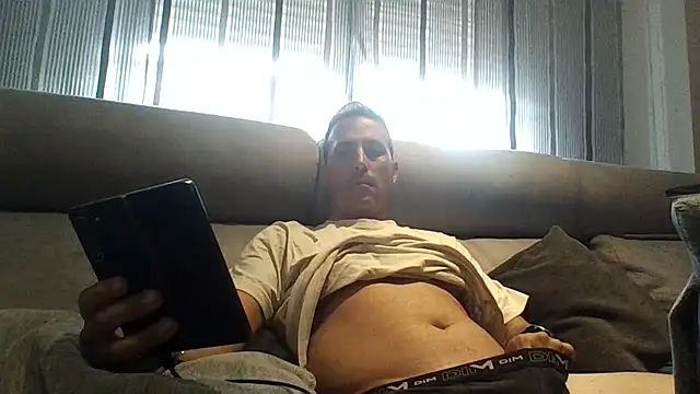 Lucas   81 online show from November 17, 1:47 pm