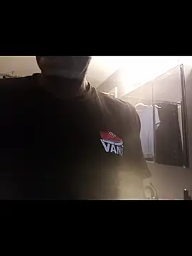 DevinToore online show from February 12, 1:00 am