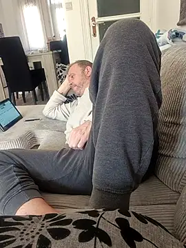 KnownObligation1 online show from March 4, 12:23 pm