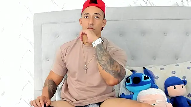 luigiferrara online show from January 18, 8:30 pm