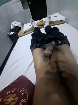 Snapshot of dickerdaddy25 chatting on March 14, 1:48 am dickerdaddy25 online show from March 14, 1:48 am