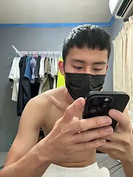 Snapshot of Benson18y chatting on December 25, 8:29 am Benson18y online show from December 25, 8:29 am