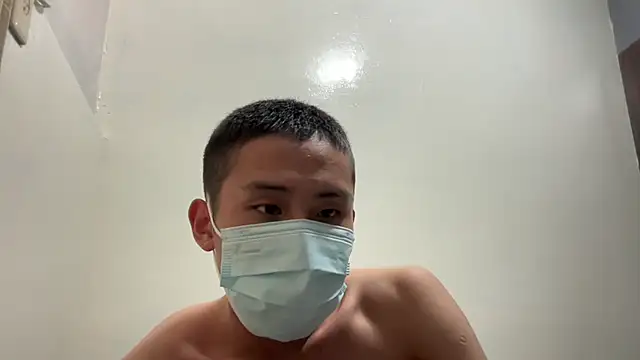 Snapshot of Benson18y chatting on March 19, 7:18 am Benson18y online show from March 19, 7:18 am